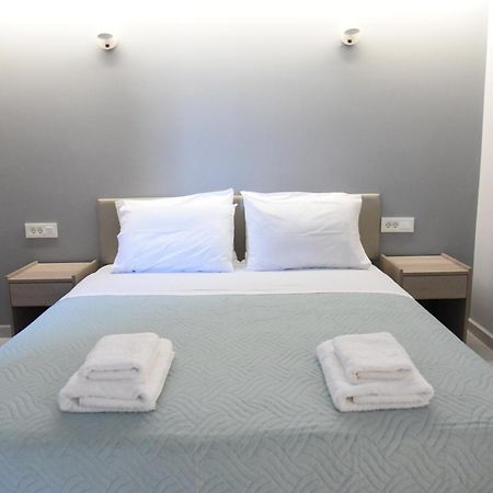 Pirgos Deluxe Apartment - Private Parking Kíssamos Extérieur photo