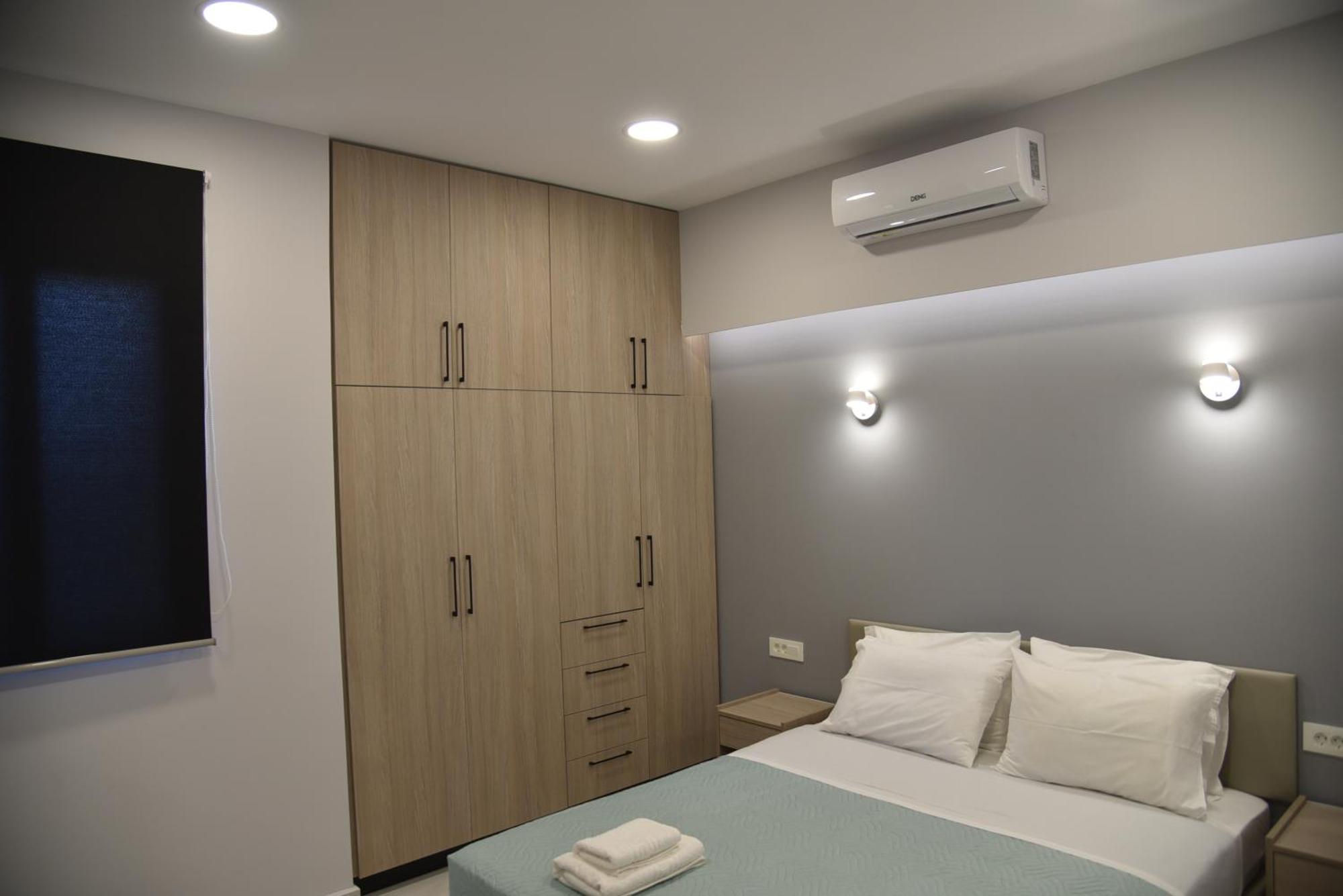 Pirgos Deluxe Apartment - Private Parking Kíssamos Extérieur photo