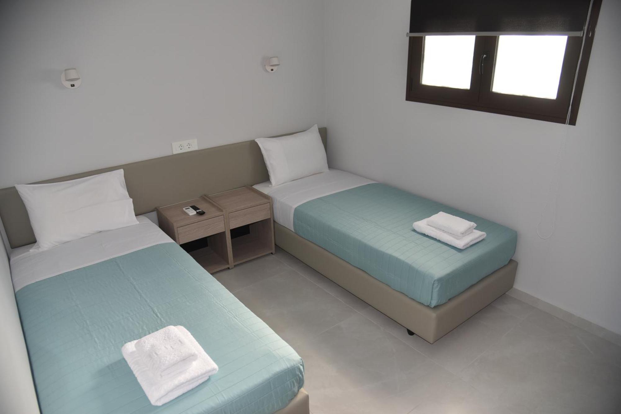 Pirgos Deluxe Apartment - Private Parking Kíssamos Extérieur photo