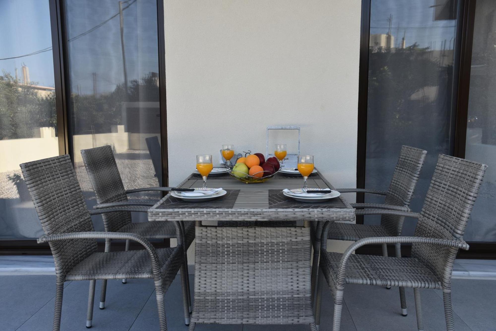 Pirgos Deluxe Apartment - Private Parking Kíssamos Extérieur photo