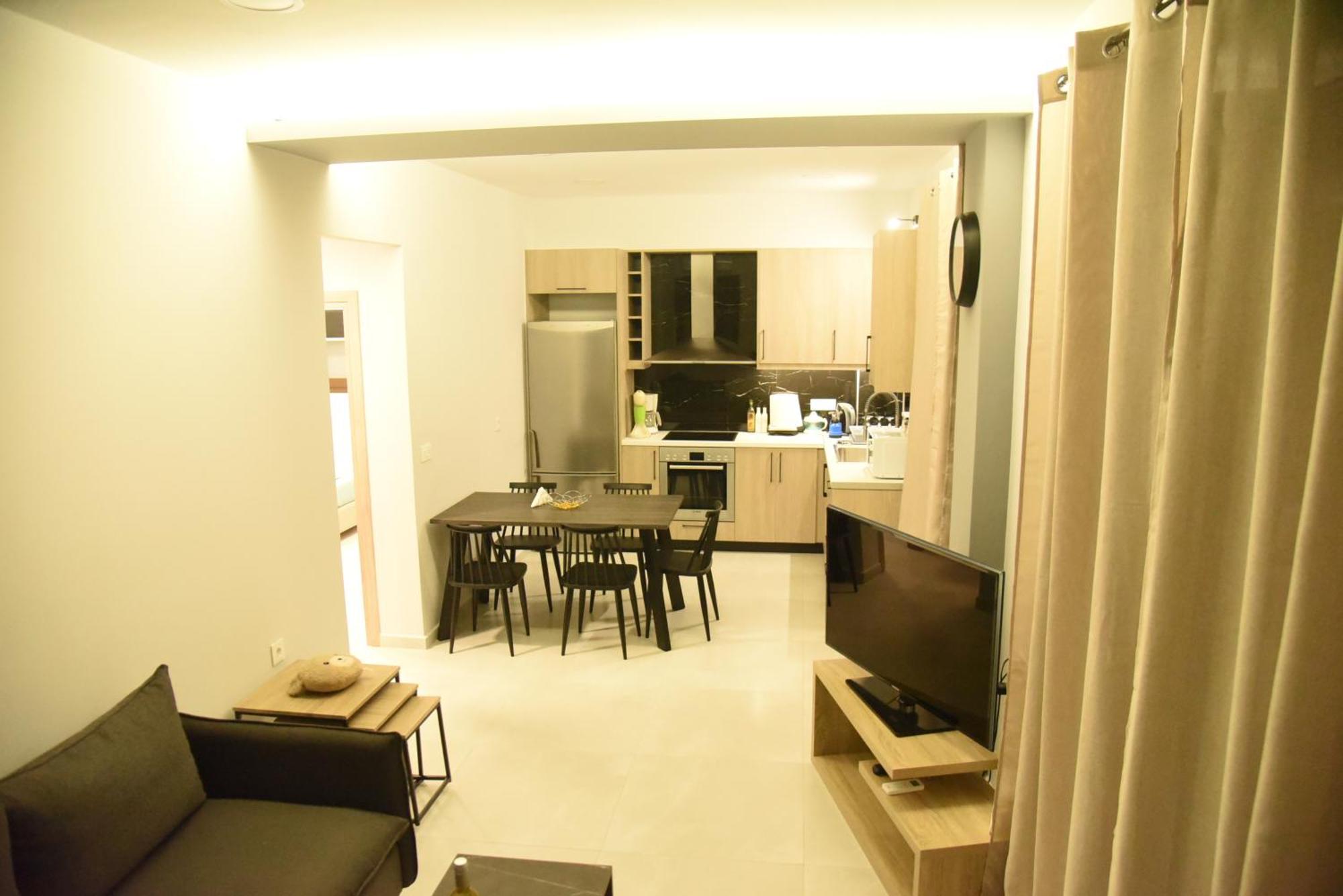 Pirgos Deluxe Apartment - Private Parking Kíssamos Extérieur photo