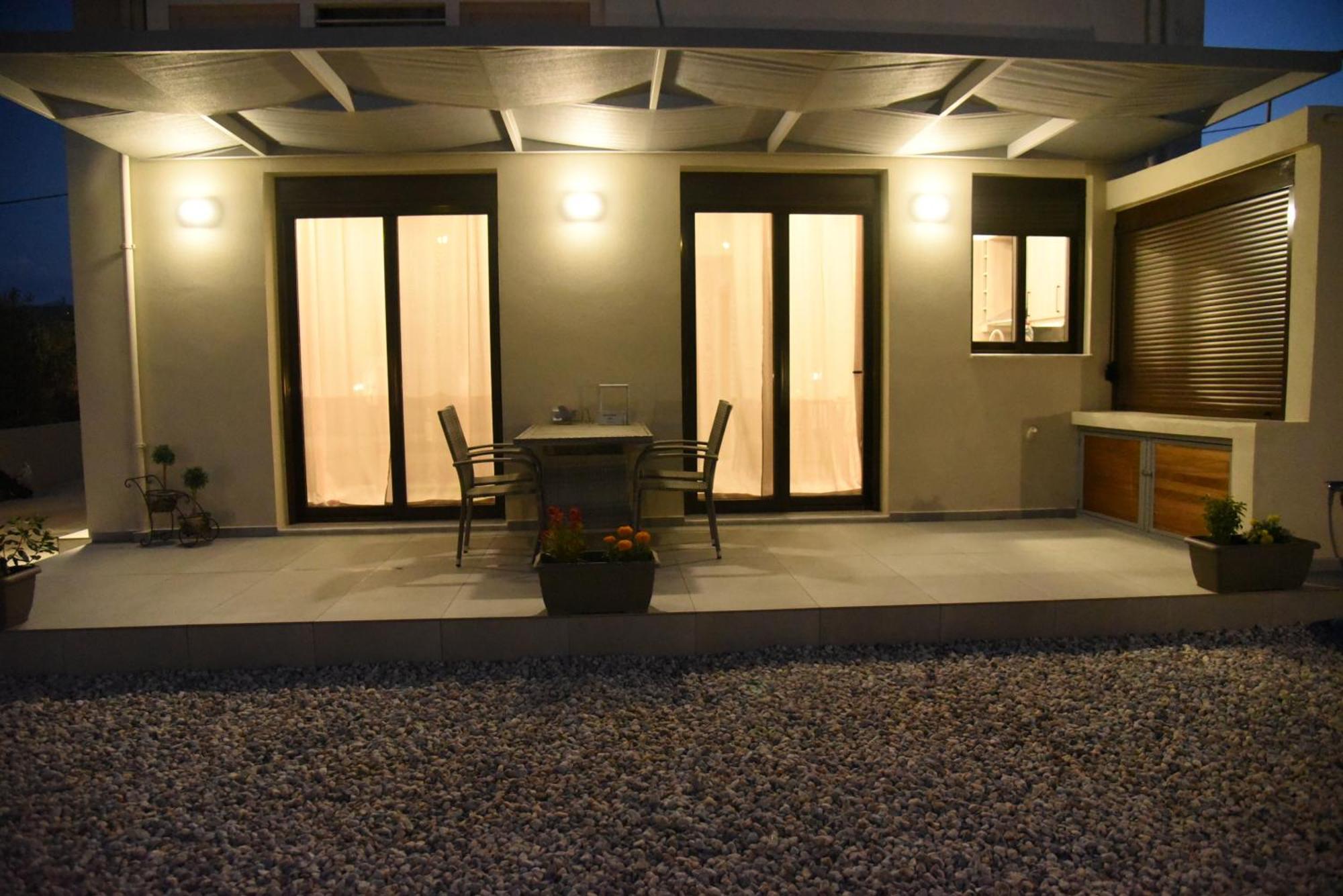 Pirgos Deluxe Apartment - Private Parking Kíssamos Extérieur photo